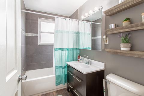 428 N Hillside Ave, Hillside, IL 60162 photo 14