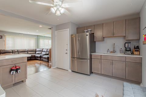 428 N Hillside Ave, Hillside, IL 60162 photo 8
