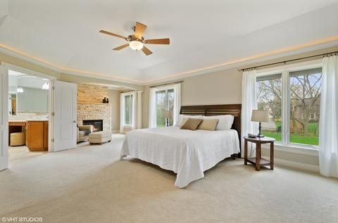 2023 N Summit St, Wheaton, IL 60187 photo 17