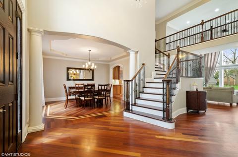 2023 N Summit St, Wheaton, IL 60187 photo 5