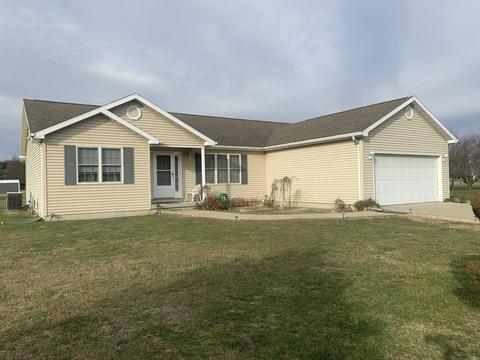 9 Stonehenge Rd, Mattoon, IL 61938 photo 1