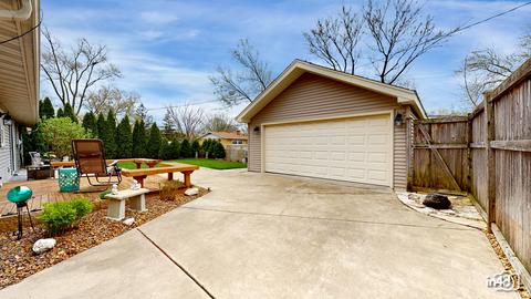 9505 Willow Ln, Mokena, IL 60448 photo 4