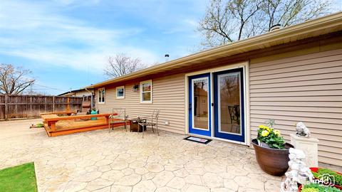 9505 Willow Ln, Mokena, IL 60448 photo 2