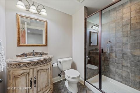 2111 Stonebridge Ct, Wheaton, IL 60189 photo 23
