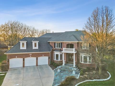 2111 Stonebridge Ct, Wheaton, IL 60189 photo 1