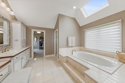2111 Stonebridge Ct, Wheaton, IL 60189 photo 36