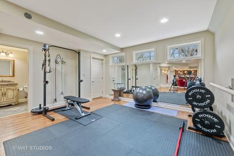 2111 Stonebridge Ct, Wheaton, IL 60189 photo 25