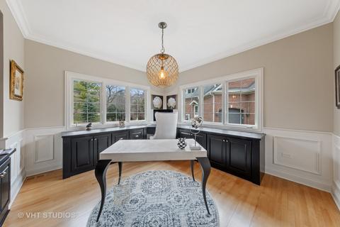 2111 Stonebridge Ct, Wheaton, IL 60189 photo 9