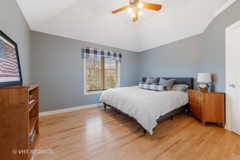 2111 Stonebridge Ct, Wheaton, IL 60189 photo 27