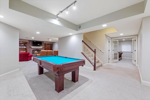 2111 Stonebridge Ct, Wheaton, IL 60189 photo 24
