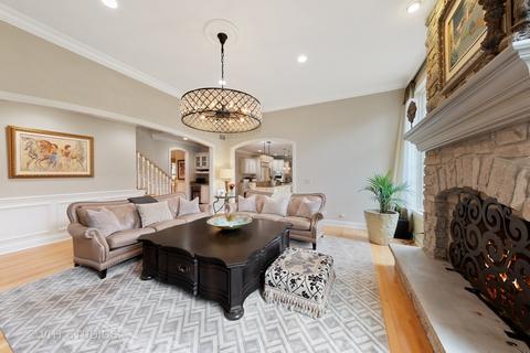 2111 Stonebridge Ct, Wheaton, IL 60189 photo 11