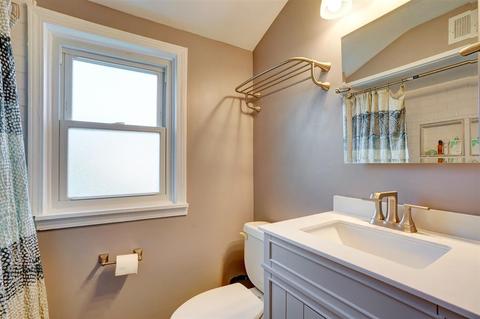 300 E Ardmore Ave, Roselle, IL 60172 photo 21