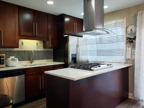 1811 Sessions Walk, Hoffman Estates, IL 60169 photo 3