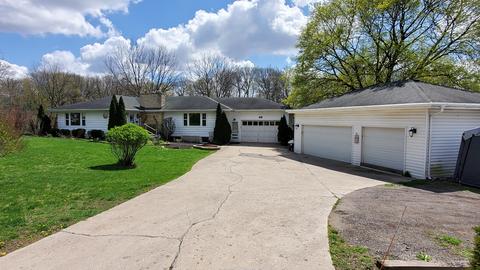 1504 Maple Rd, Joliet, IL 60432 photo 1