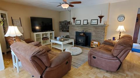 1504 Maple Rd, Joliet, IL 60432 photo 4
