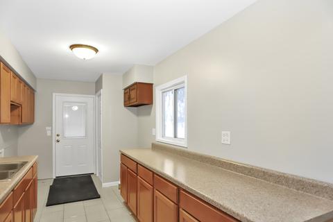 288 W Wayne Pl, Wheeling, IL 60090 photo 5