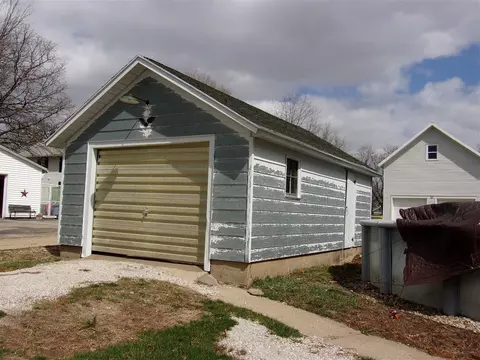 436 B St, Buda, IL 61314 photo 6
