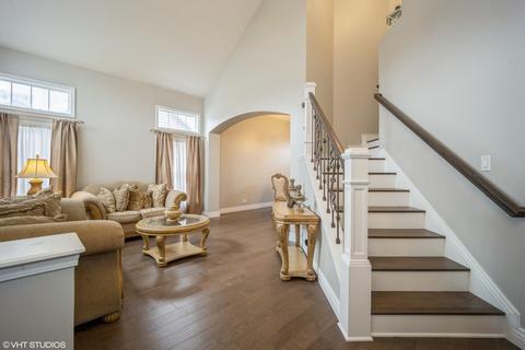 1420 Cornell Ct, Wheeling, IL 60090 photo 2