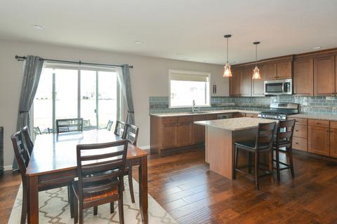 1030 Decoy Ct, Normal, IL 61761 photo 6