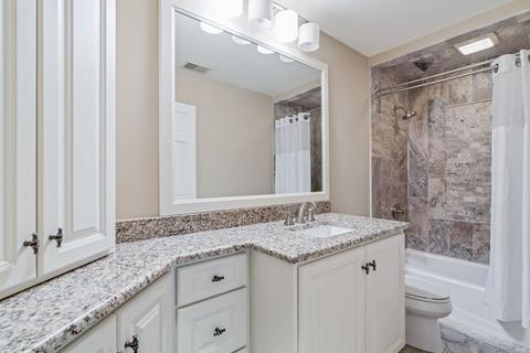 9283 E Falling Waters Dr, Burr Ridge, IL 60527 photo 17
