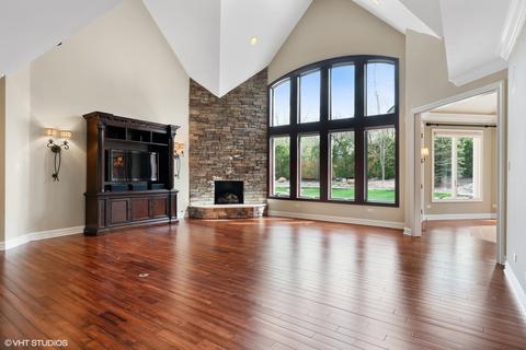 9283 E Falling Waters Dr, Burr Ridge, IL 60527 photo 9