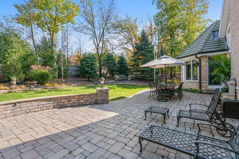 9283 E Falling Waters Dr, Burr Ridge, IL 60527 photo 7
