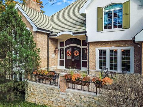 9283 E Falling Waters Dr, Burr Ridge, IL 60527 photo 4