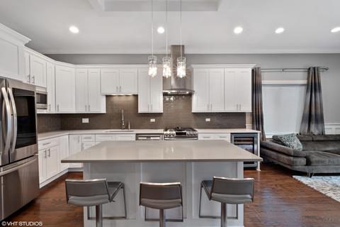 4615 S Champlain Ave, Chicago, IL 60653 photo 6