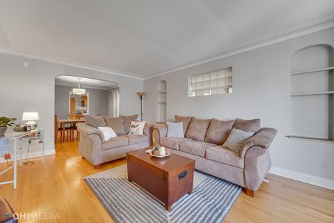 1749 E 86th Pl, Chicago, IL 60617 photo 3