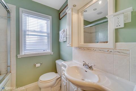 1749 E 86th Pl, Chicago, IL 60617 photo 13