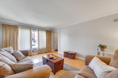 1749 E 86th Pl, Chicago, IL 60617 photo 4