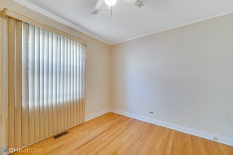1749 E 86th Pl, Chicago, IL 60617 photo 12