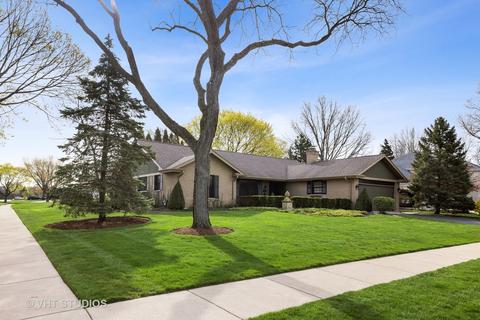 1673 Shelley Ln, Wheaton, IL 60189 photo 1