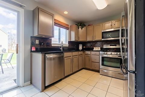 3183 Bennett Pl, Aurora, IL 60502 photo 16