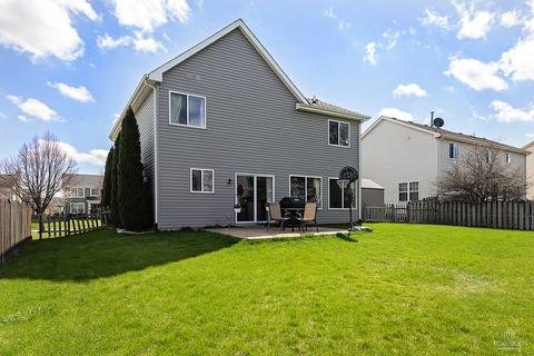 3183 Bennett Pl, Aurora, IL 60502 photo 4