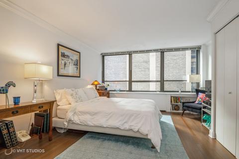 222 E Pearson St #808, Chicago, IL 60611 photo 7