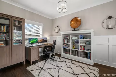 501 E Willow Ave, Wheaton, IL 60187 photo 8