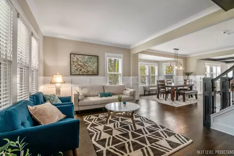 501 E Willow Ave, Wheaton, IL 60187 photo 5