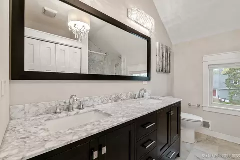 501 E Willow Ave, Wheaton, IL 60187 photo 25