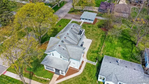 501 E Willow Ave, Wheaton, IL 60187 photo 42