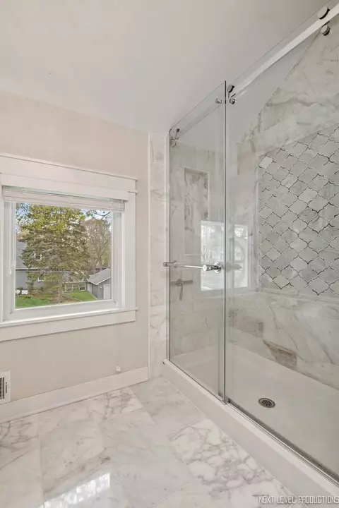 501 E Willow Ave, Wheaton, IL 60187 photo 26