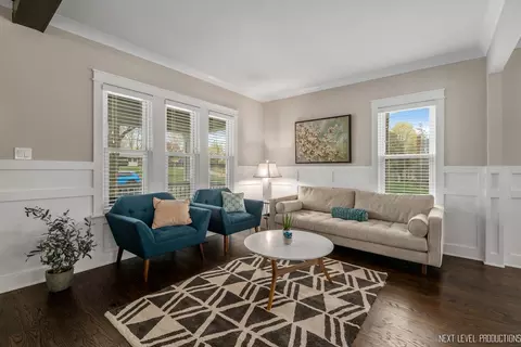 501 E Willow Ave, Wheaton, IL 60187 photo 7