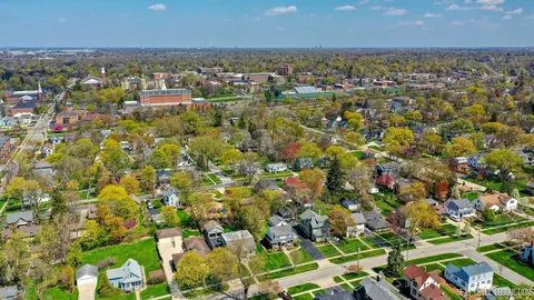 501 E Willow Ave, Wheaton, IL 60187 photo 43