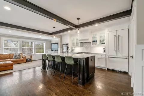 501 E Willow Ave, Wheaton, IL 60187 photo 17