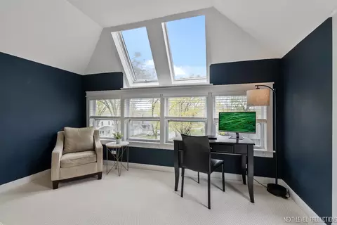 501 E Willow Ave, Wheaton, IL 60187 photo 23