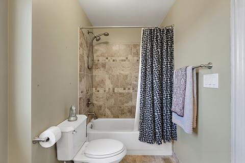 656 Claridge Cir, Hoffman Estates, IL 60169 photo 21