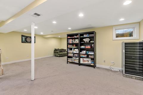 656 Claridge Cir, Hoffman Estates, IL 60169 photo 24