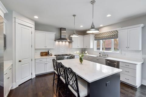 812 N Scott St, Wheaton, IL 60187 photo 6