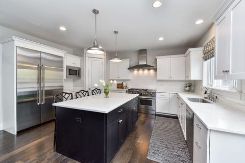 812 N Scott St, Wheaton, IL 60187 photo 4