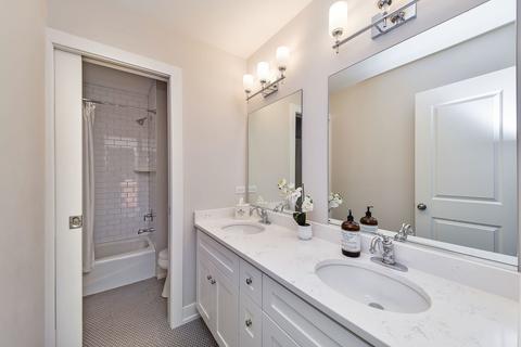 812 N Scott St, Wheaton, IL 60187 photo 23